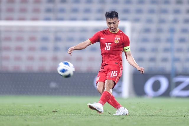 亚博app-温家宝：国际比赛节奏更快 希望比第一场打得更好