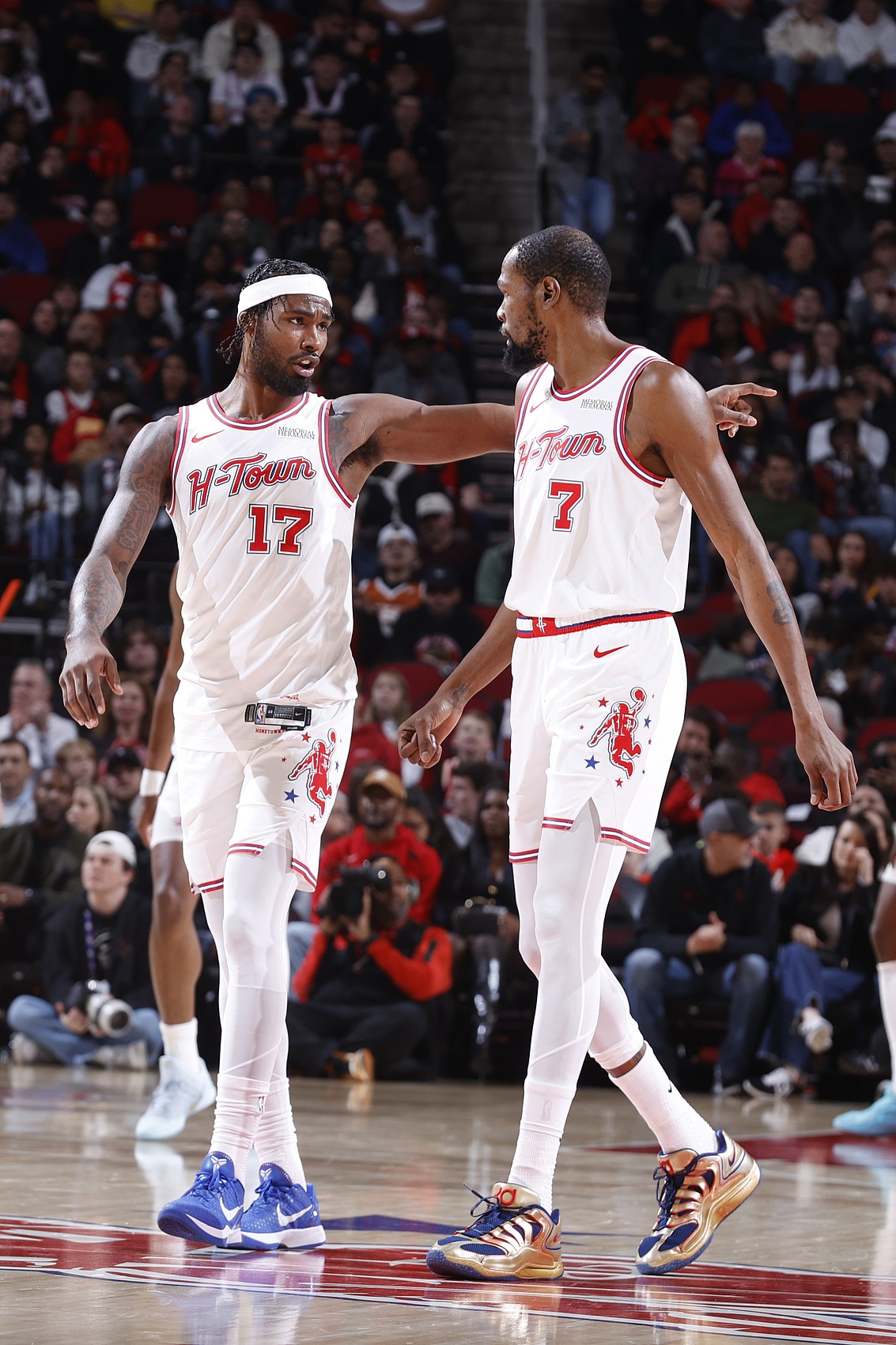 亚博游戏官网-杜兰特：对无限换防阵容期待已久 我们的阵容能大能小很有弹性