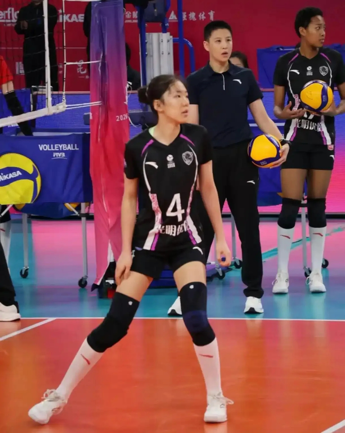 亚博体育官网-上海青年女排3:0横扫河北女排！唯一青年军闯进八强，张磊太牛了|沪青|河北队|自由人|小将|主攻_新浪新闻
